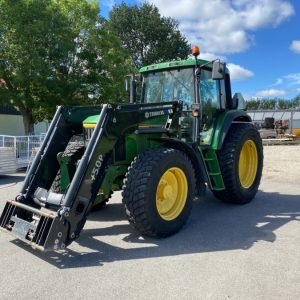Tracteur avec chargeur frontal John Deere 6810 ID: 7228483975