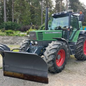 Fendt Favorit 512C ID: 8430483