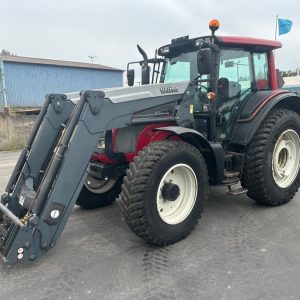 Valtra N141 avec chargeur ID: 603752